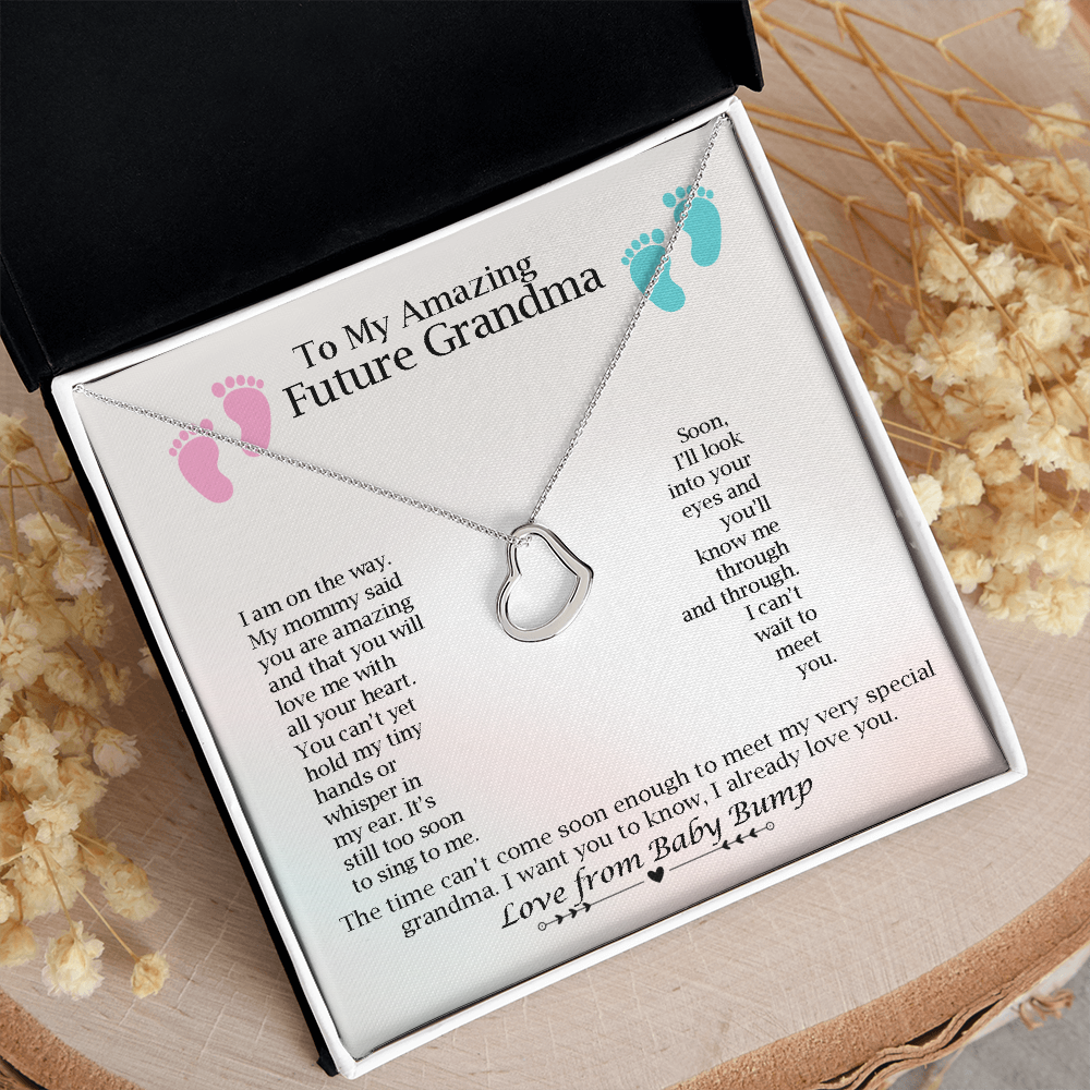 To My Amazing Future Grandma Heart Necklace | Pregnancy Reveal Gift | Baby Announcement | Gift for Grandmother To Be